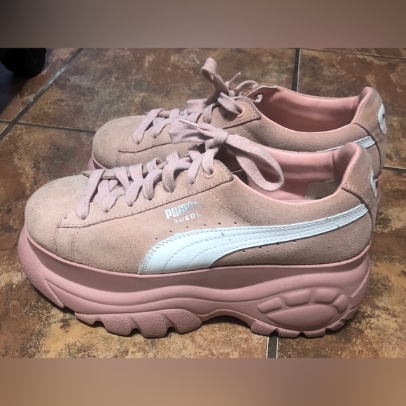 Buffalo London Puma gently used women’s size 8 - Picture 2 of 4